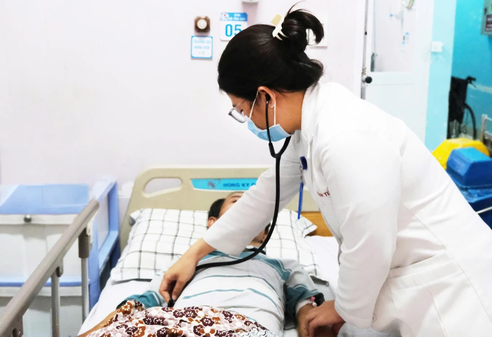 Bị liên cầu khuẩn lợn tấn công, người đàn ông điếc vĩnh viễn