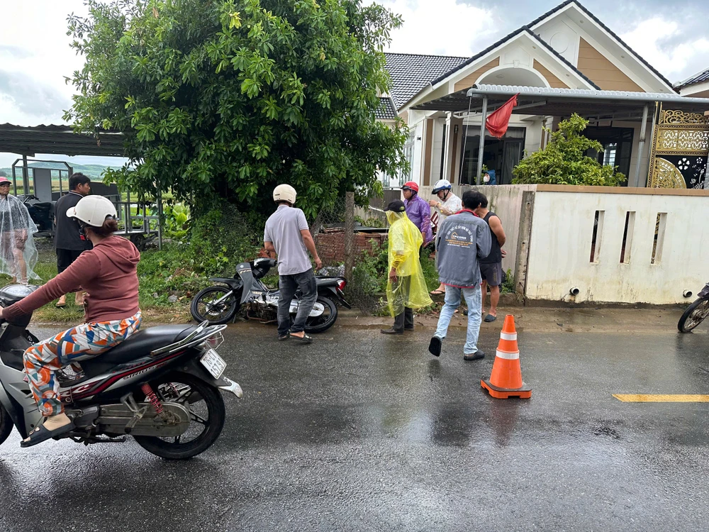 3 học sinh ở Quảng Ngãi gặp nạn trên đường đến trường