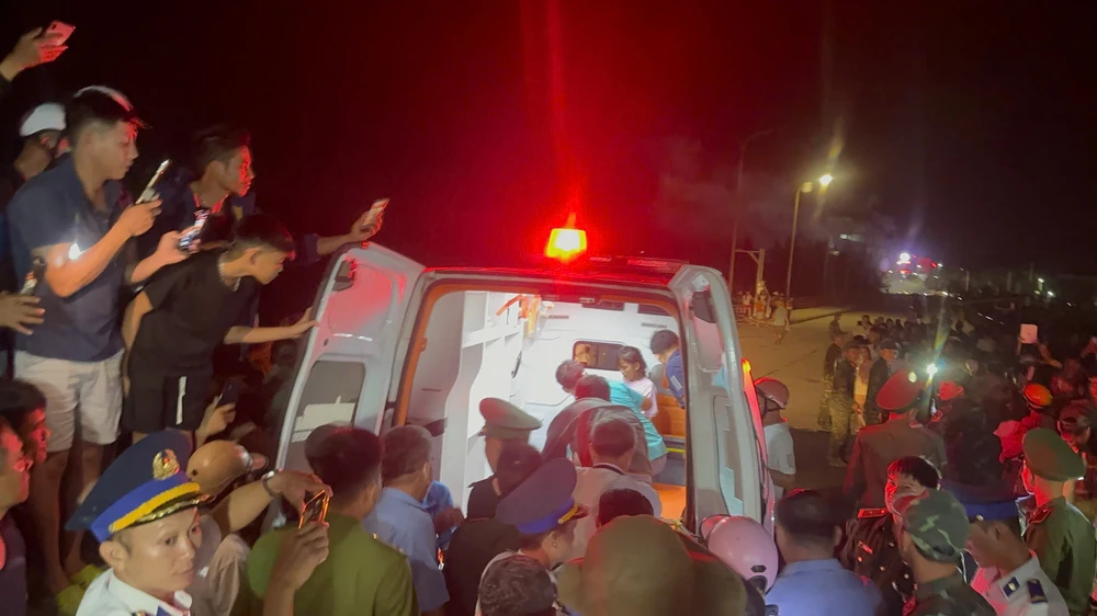 Kỳ tích ba ngư dân Lý Sơn sống sót sau 48 giờ trôi dạt trên biển