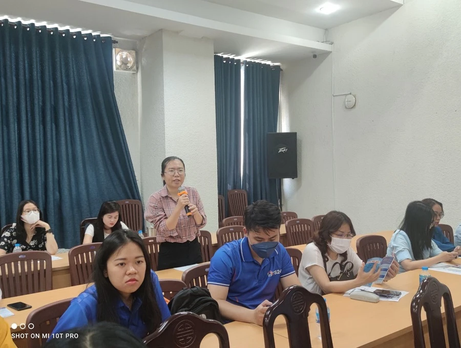 Hội nghị đối thoại doanh nghiệp với chủ đề “ những điểm mới của chính sách BHXH, BHYT trong năm 2023”. Ảnh: NGUYỄN HIỀN