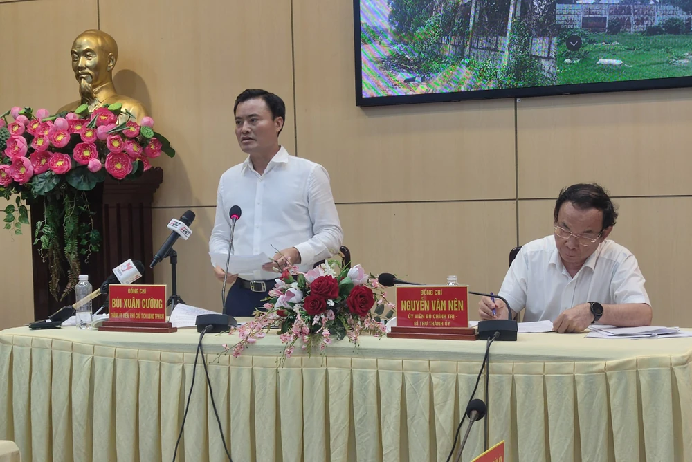 Ông Bùi Xuân Cường, Phó Chủ tịch UBND TP phát biểu tại buổi kiểm tra giám sát. Ảnh: NGUYỄN HIỀN