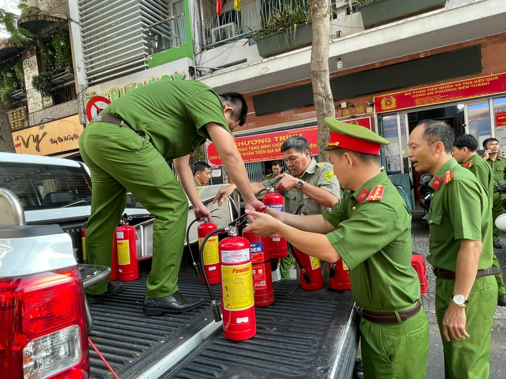 tang-binh PCCC-phuong- ben- thanh-cong an_h4.jpg