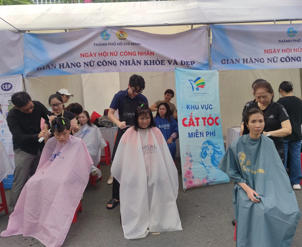 nu-cong-nhan-ngay hoi-h1.jpg