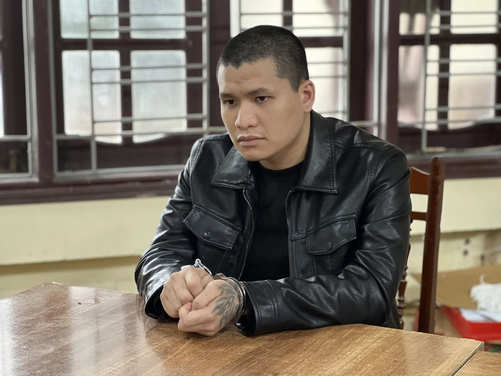 dựng màn kịch cướp 8 tỷ đồng ở quán cafe