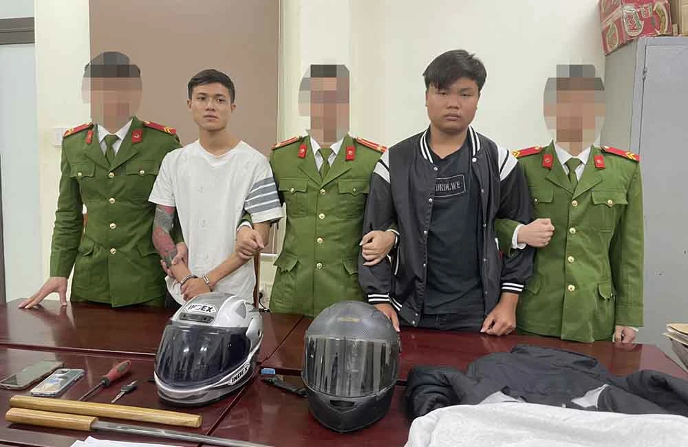 vô cớ chém người