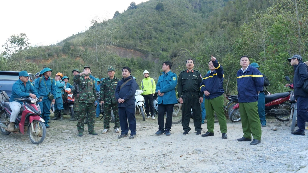 Huy động 500 người chữa cháy ở Vườn Quốc gia Hoàng Liên.jpeg