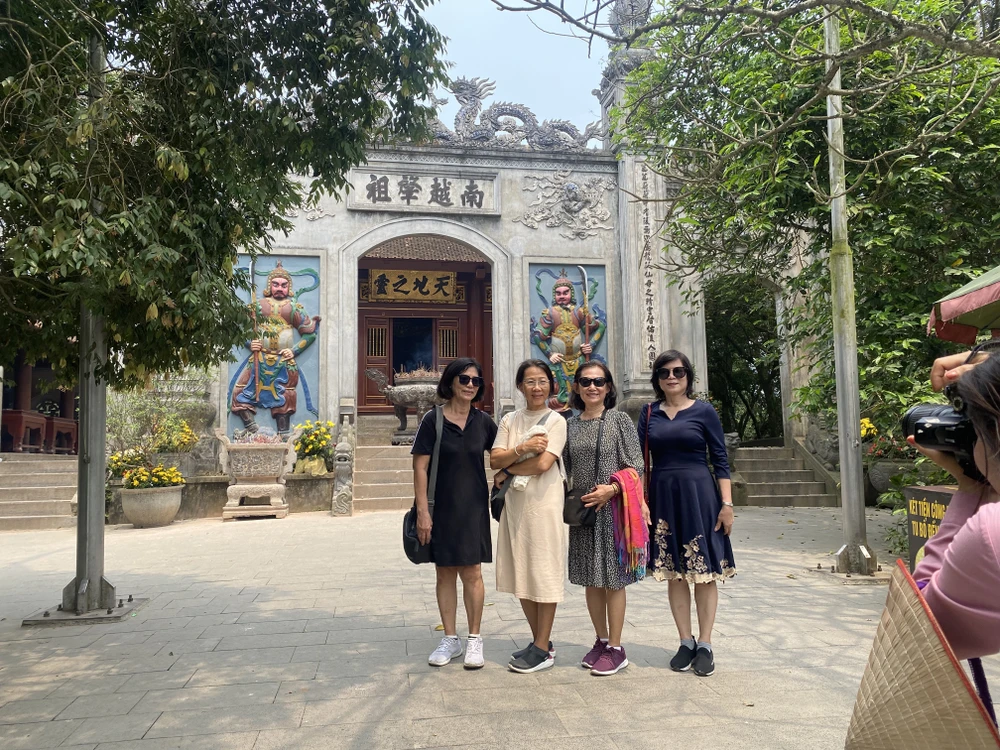 Toàn cảnh Khu di tích lịch sử đền Hùng trước ngày Giỗ Tổ Hùng Vương 13 copy.jpg