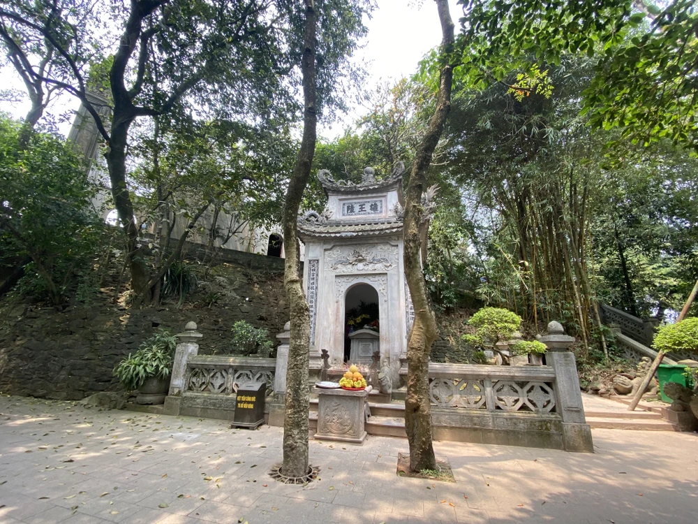 Toàn cảnh Khu di tích lịch sử đền Hùng trước ngày Giỗ Tổ Hùng Vương 18.jpg