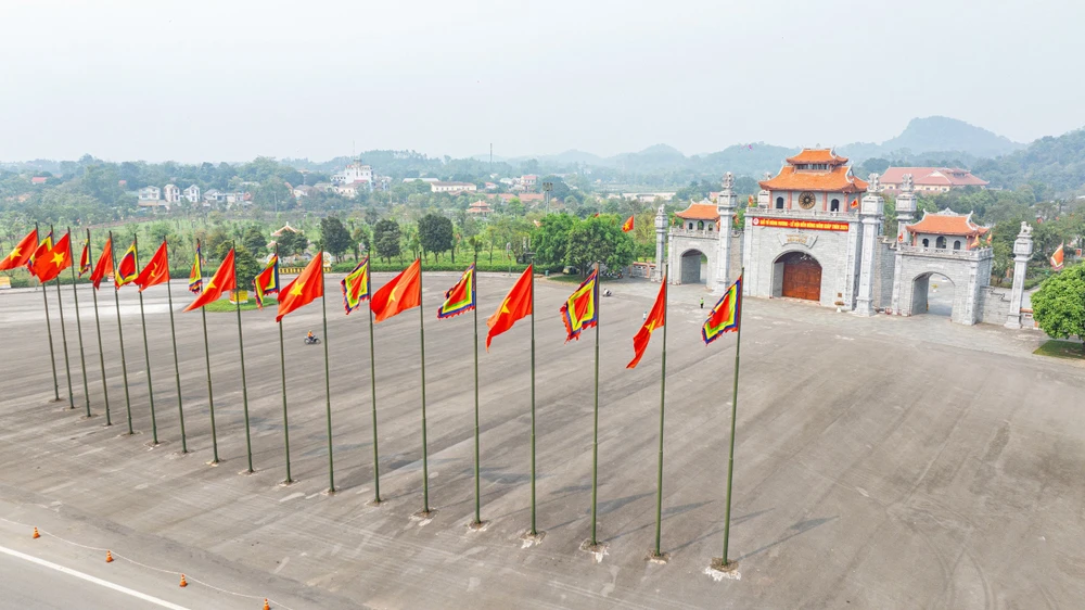 Toàn cảnh Khu di tích lịch sử đền Hùng trước ngày Giỗ Tổ Hùng Vương 7.jpg