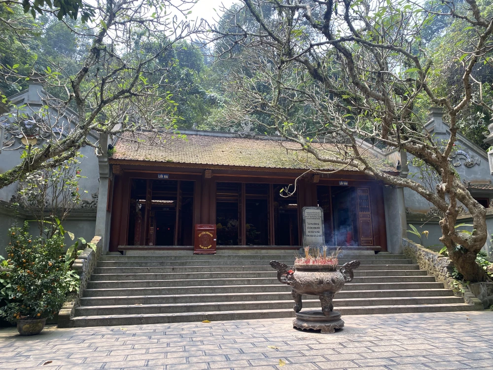 Toàn cảnh Khu di tích lịch sử đền Hùng trước ngày Giỗ Tổ Hùng Vương 9 copy.jpg