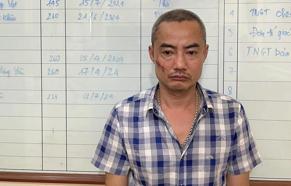 Bắt khẩn cấp lái xe đầu kéo tông nhà dân làm 8 người thương vong.jpg