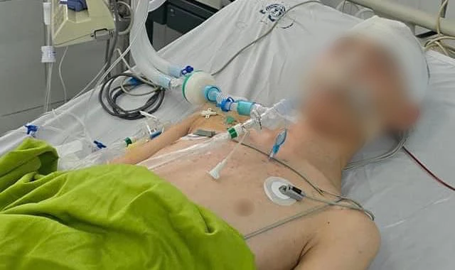 Chuyển nam sinh lớp 8 bị đánh chấn thương sọ não về Hà Nội.jpg