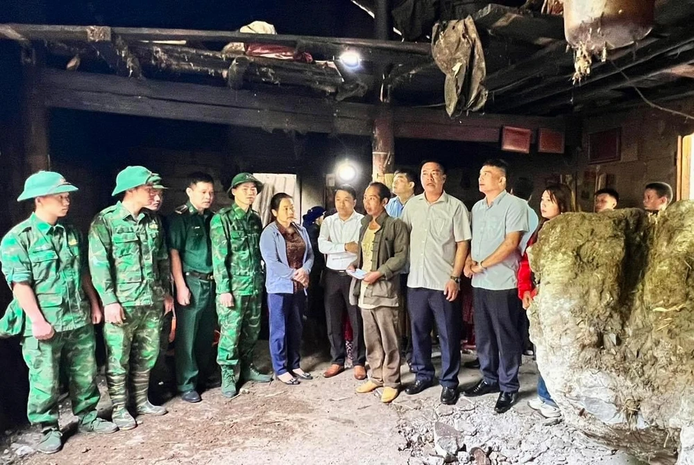 Đá lăn vào nhà đè chết 1 người ở Hà Giang .jpeg