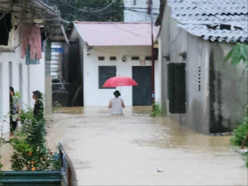 Thành phố Hà Giang mưa liên tục 3 ngày, nhiều điểm ngập sâu 6.jpg