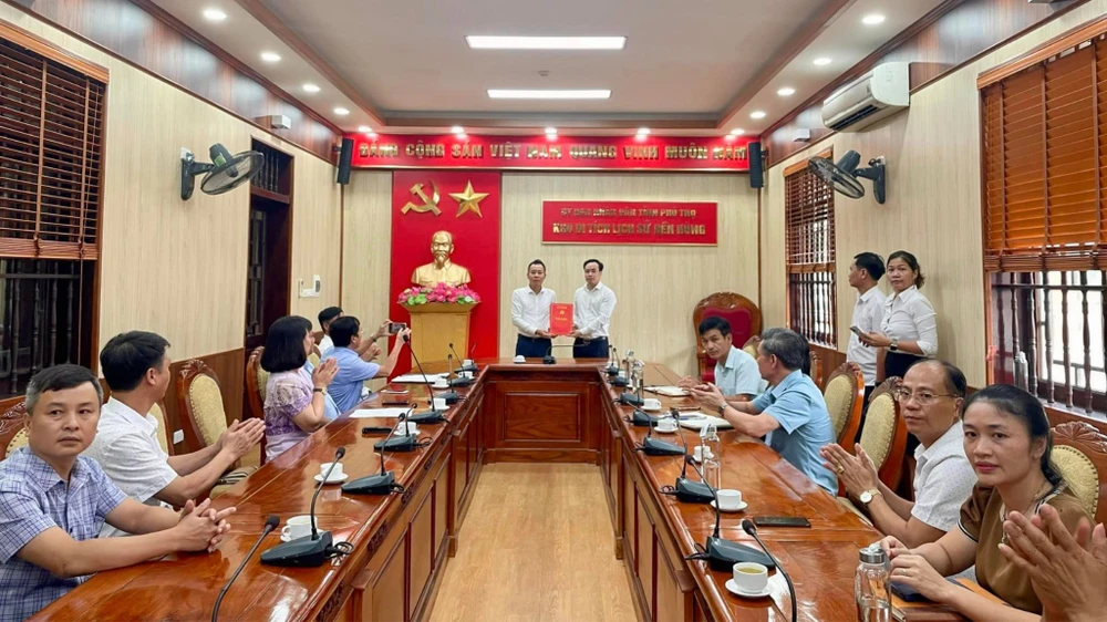 Khu di tích lịch sử đền Hùng có giám đốc mới.png