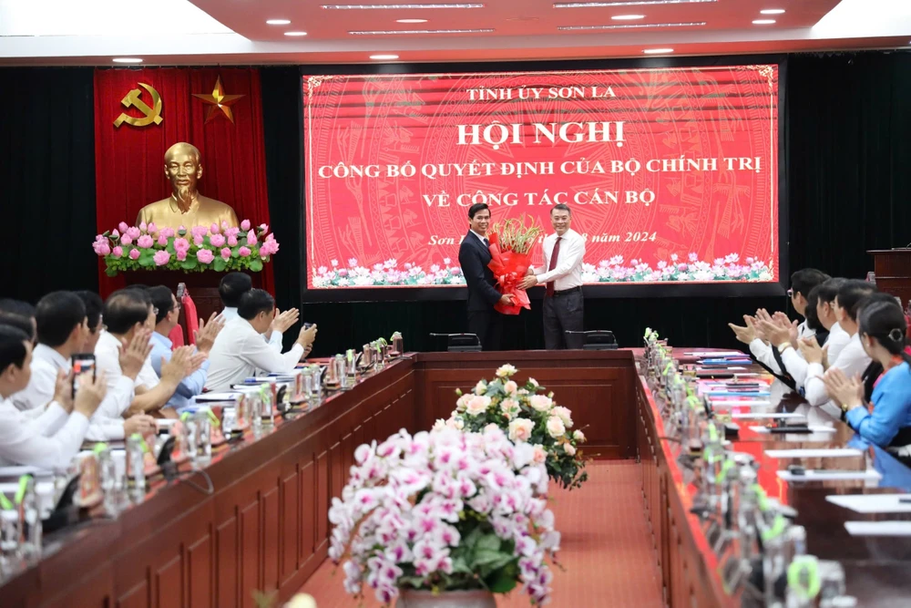 Ông Hoàng Quốc Khánh làm bí thư tỉnh sơn la.JPG