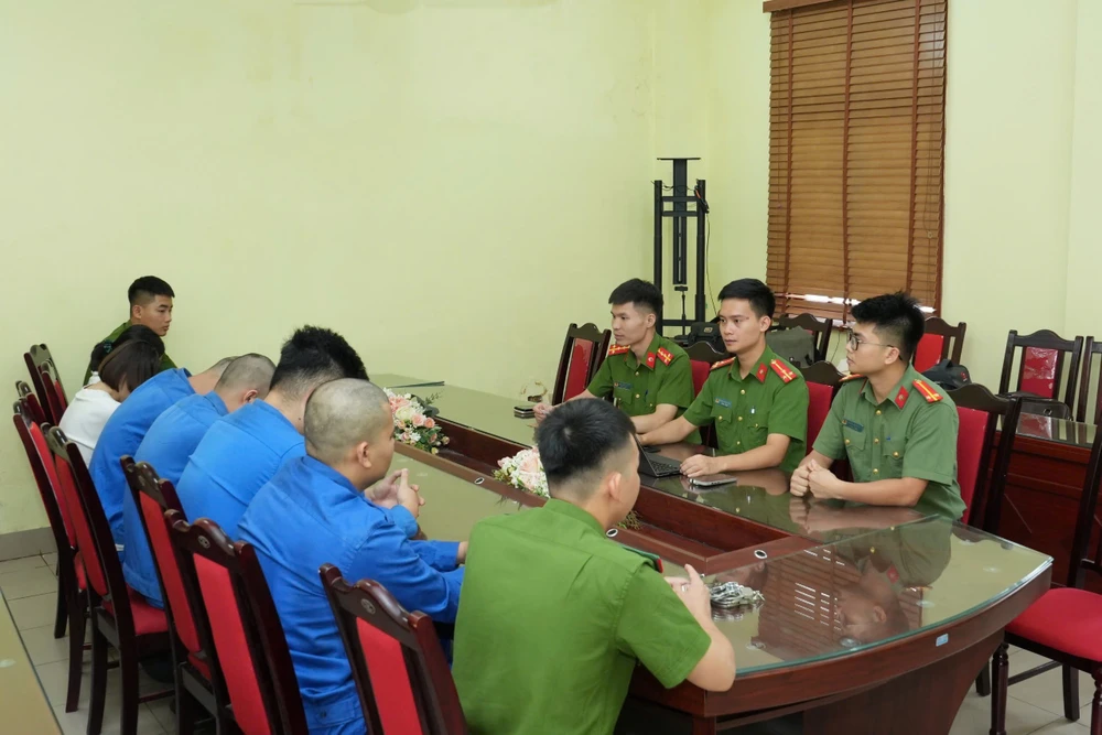 Khởi tố 6 người vụ ‘nữ công nhân lây HIV cho nhiều người’.JPG