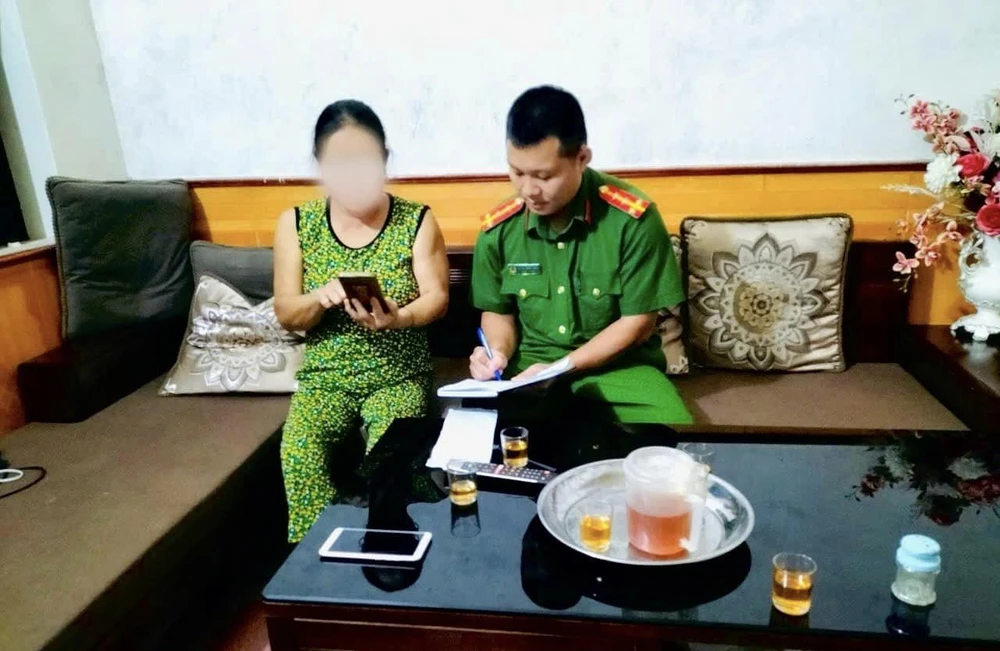 Con rể trình báo công an, mẹ vợ thoát bẫy lừa đảo.jpg