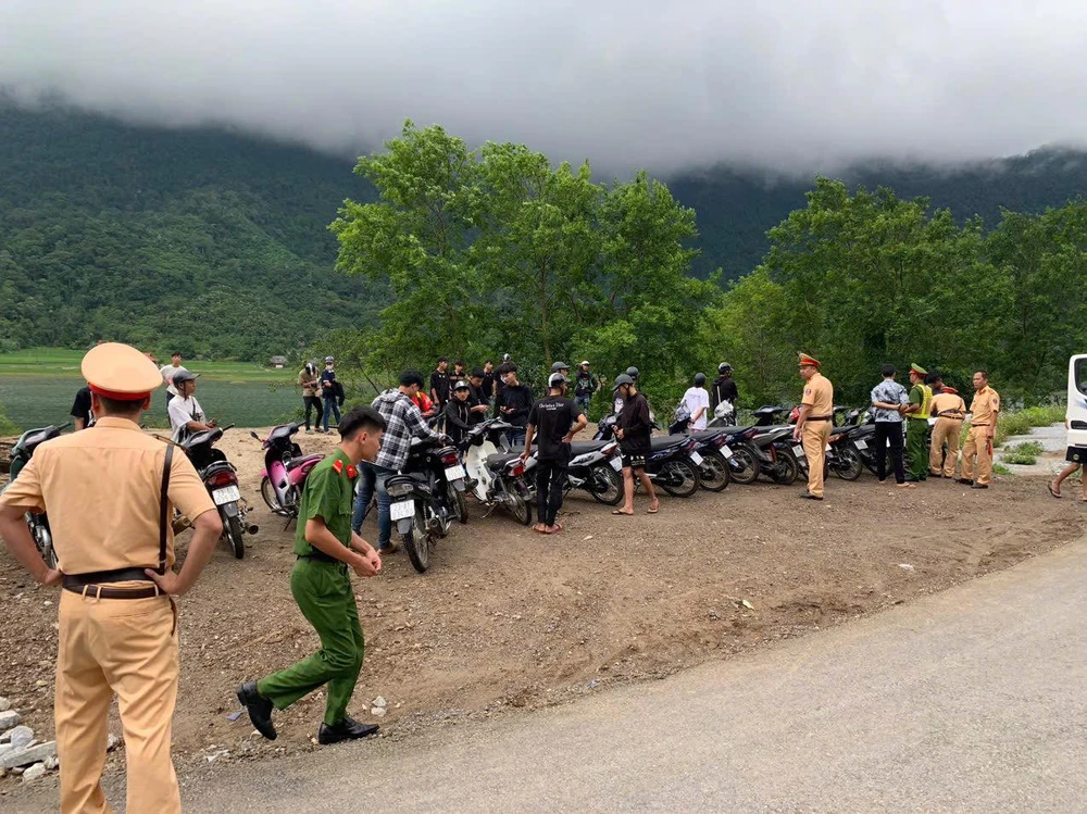 Công an Hà Giang thông tin vụ hàng chục 'quái xế' gặp mặt ngày 2-9.jpg