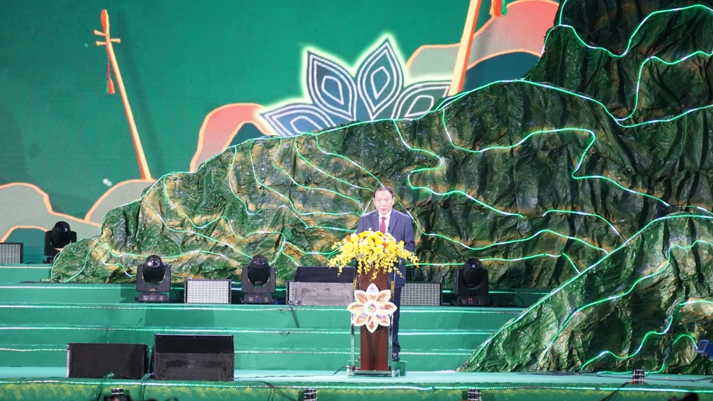 Khai mạc ngày hội văn hóa các dân tộc vùng Đông Bắc lần thứ XI 2.JPG