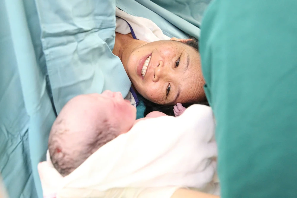 Sinh con ở tuổi 52 nhờ kỹ thuật IVF.jpg