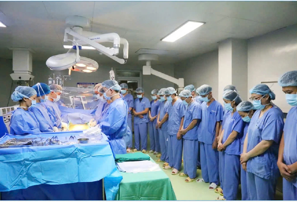 Hai người bệnh chết não hiến tạng hồi sinh 12 cuộc đời.jpg