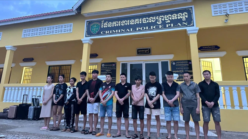 Công an tìm bị hại vụ lừa bán xe ô tô hải quan thanh lý.jpg