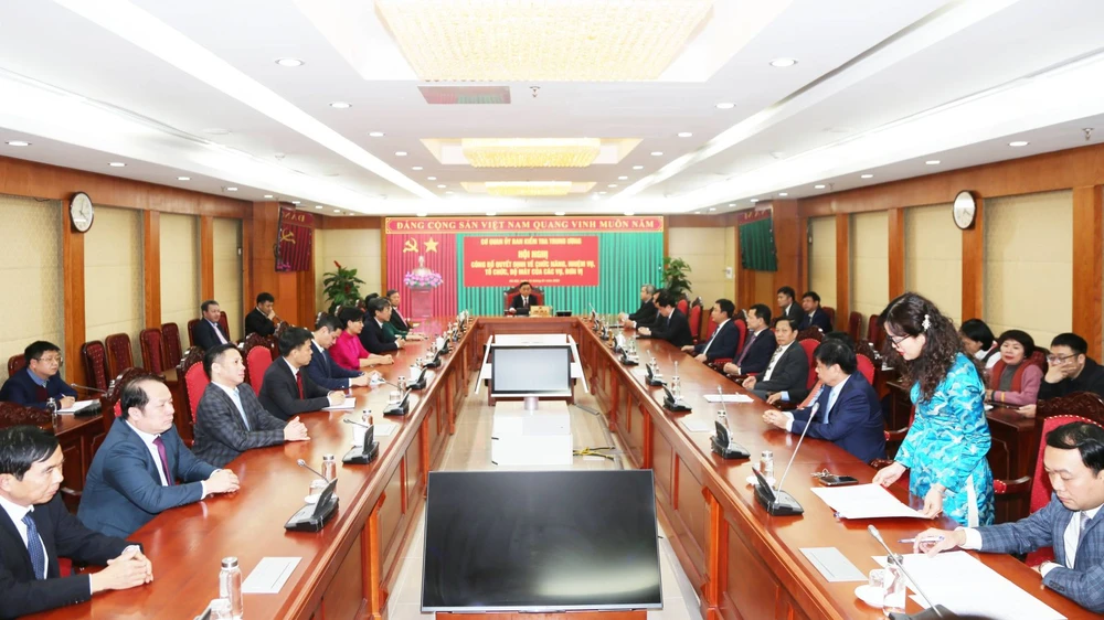 Công bố quyết định về chức năng, nhiệm vụ, tổ chức, bộ máy của Cơ quan UBKT Trung ương.jpeg