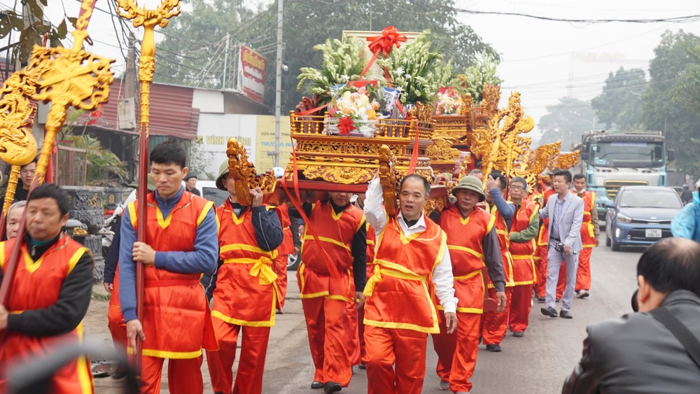 Tái hiện truyền thuyết vua Hùng dạy dân cấy lúa 2.JPG