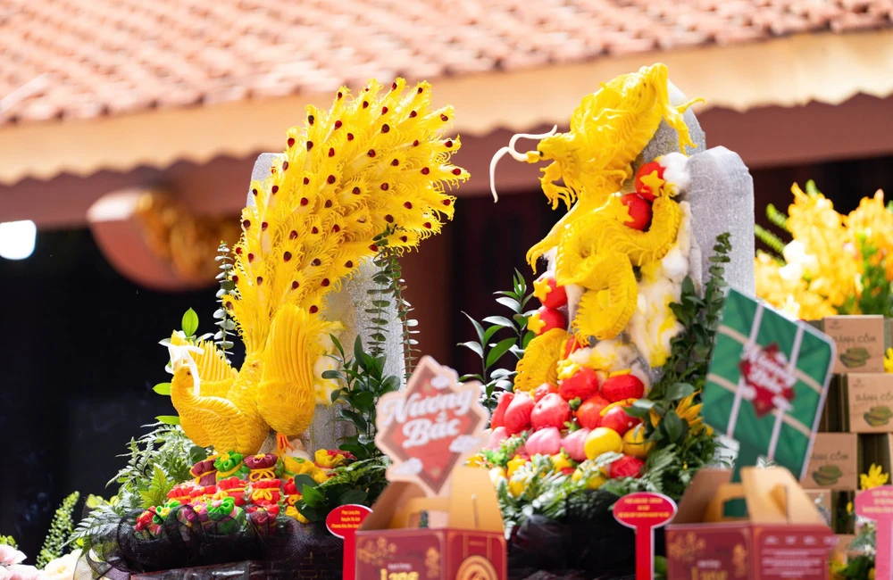 Hơn 500 nghệ nhân, đầu bếp chuẩn bị 100 mâm lễ dâng kính Hoàng tử Lang Liêu 4.jpg