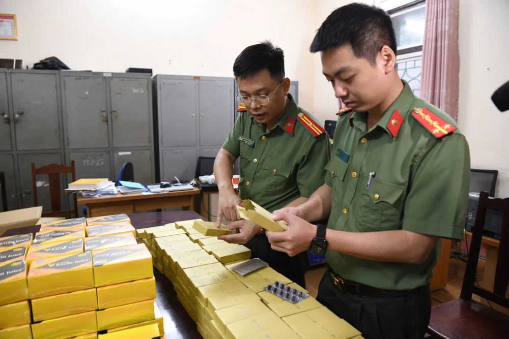 Ảnh Công an Phú Thọ triệt phá đường dây đa cấp bán thực phẩm chứa chất cấm1.jpg