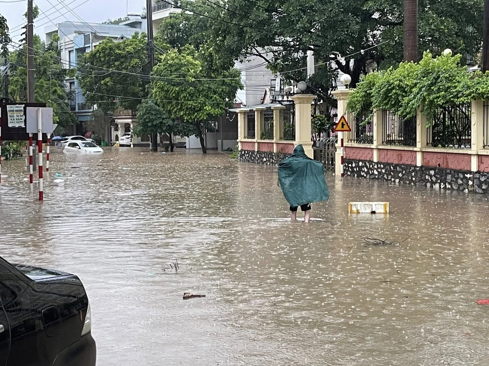 Mưa rất to gây ngập tại Tuyên Quang, Hà Giang.jpg