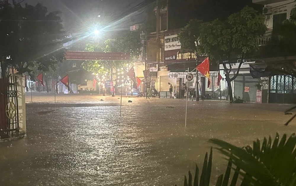 Phú Thọ, Thái Nguyên ngập cục bộ do mưa lớn 8.jpg