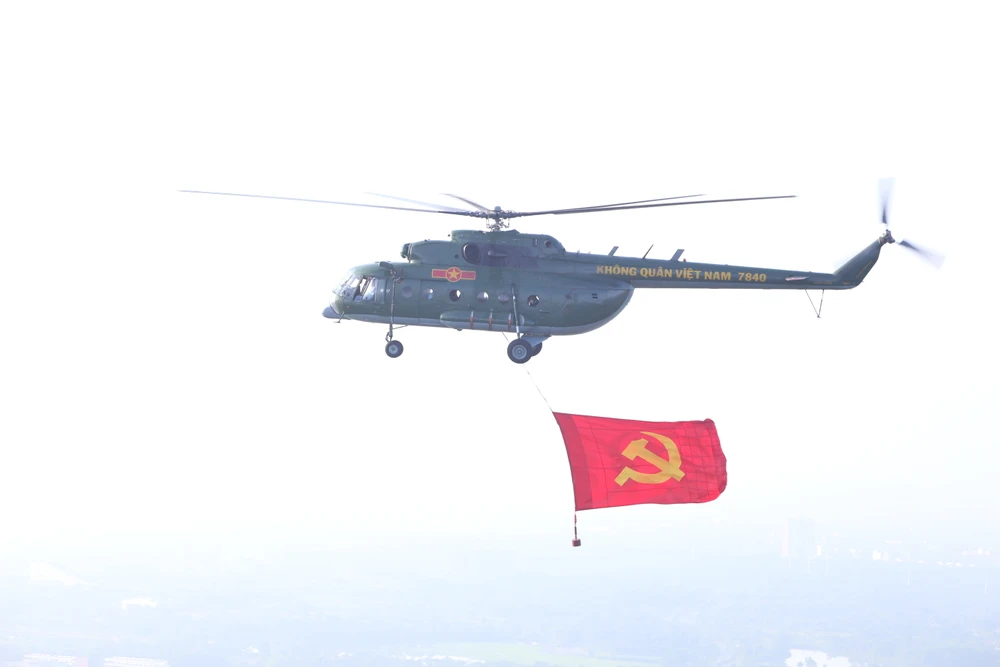 Không quân lần đầu treo cờ bay hợp luyện A80 sẵn sàng cho ngày hội lớn 12.JPG