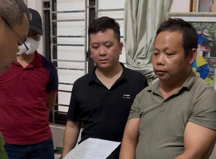 Triệt phá tụ điểm mại dâm tại quán karaoke ở Tam Đảo 3.jpg