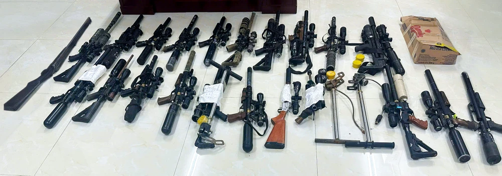 Vụ chế tạo, mua bán vũ khí hàng chục tỉ đồng Mua một về bán gấp đôi.jpg