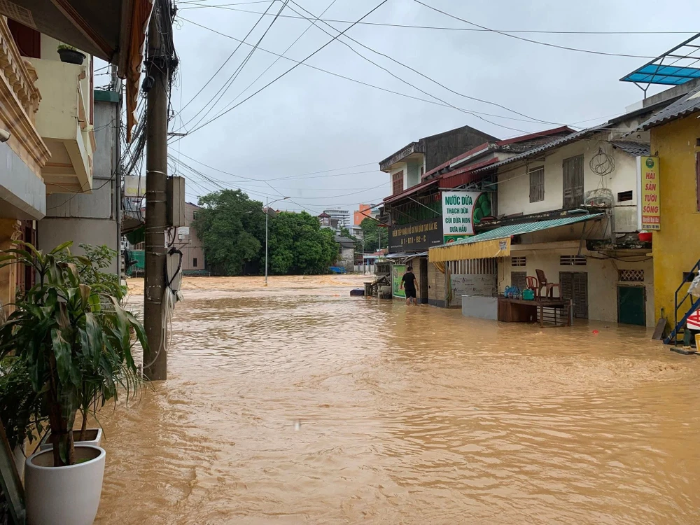 Mưa lũ đặc biệt nguy hiểm, Cao Bằng kích hoạt toàn bộ lực lượng ứng phó khẩn cấp.jpg