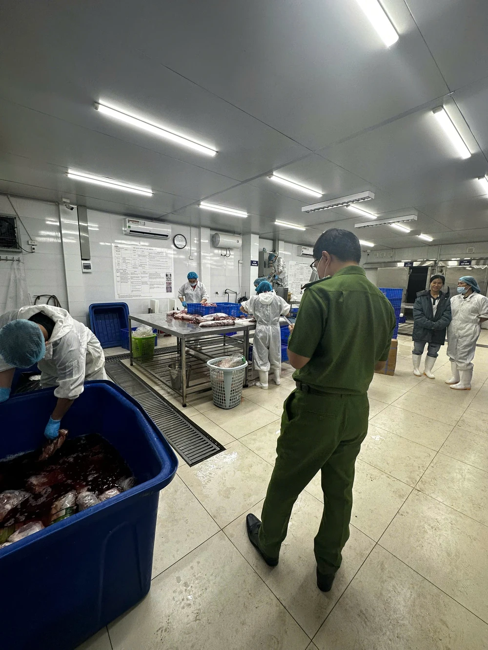 Video Tận mắt thấy quá trình sản xuất thịt bò giả 3.jpg