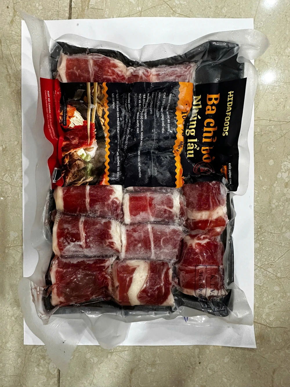 Video Tận mắt thấy quá trình sản xuất thịt bò giả 7.jpg