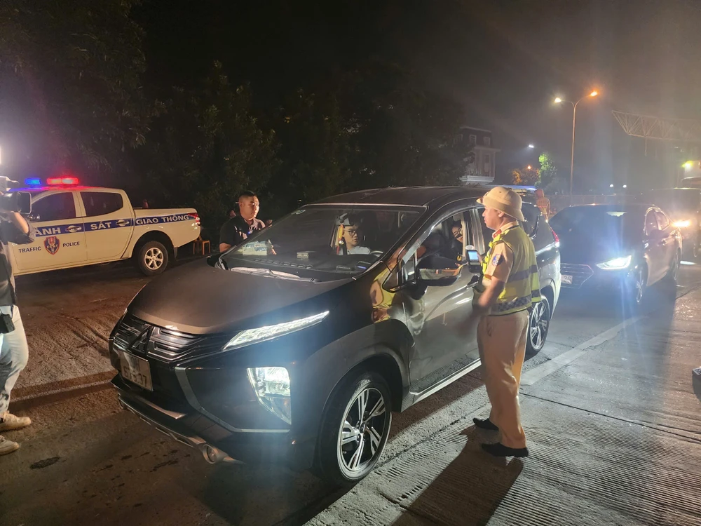 14 phụ nữ vi phạm nồng độ cồn tối 20-10.jpg