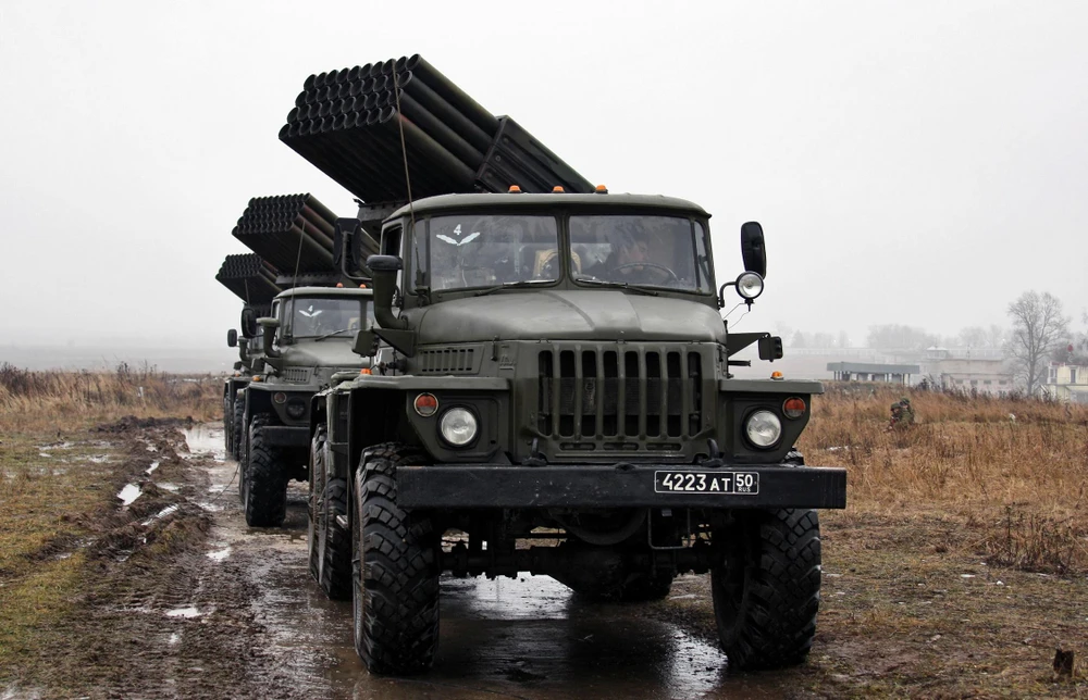 Đoàn xe chở hệ thống pháo phản lực bắn loạt BM-21 của quân đội Nga ở Ukraine. Ảnh: GEOPOLITIKI