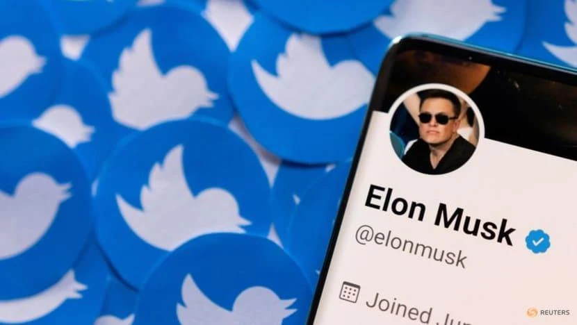 Tỉ phú Elon Musk tuyên bố hủy bỏ thương vụ mua lại mạng xã hội Twitter. Ảnh: REUTERS