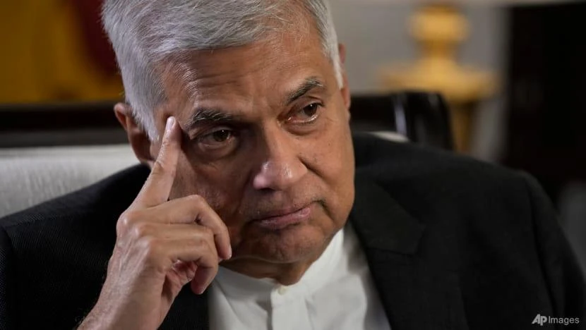 Thủ tướng Sri Lanka - ông Ranil Wickremesinghe trong cuộc trả lời phỏng vấn hãng tin AP ở thủ đô Colombo, ngày 11-6. Ảnh: AP