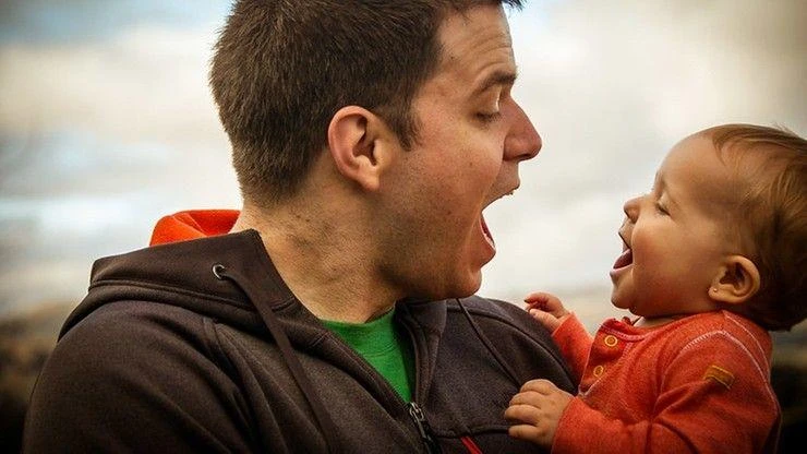 Một phần thể tích vỏ não của nam giới sẽ "co lại" sau khi đứa con đầu lòng được sinh ra. Ảnh: SPUTNIK