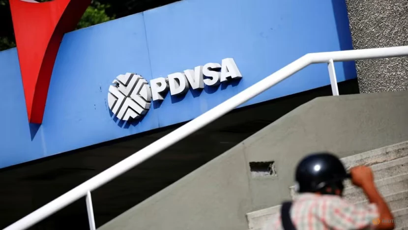Một trạm xăng có logo của tập đoàn dầu khí nhà nước Venezuela PDVSA. Ảnh: REUTERS