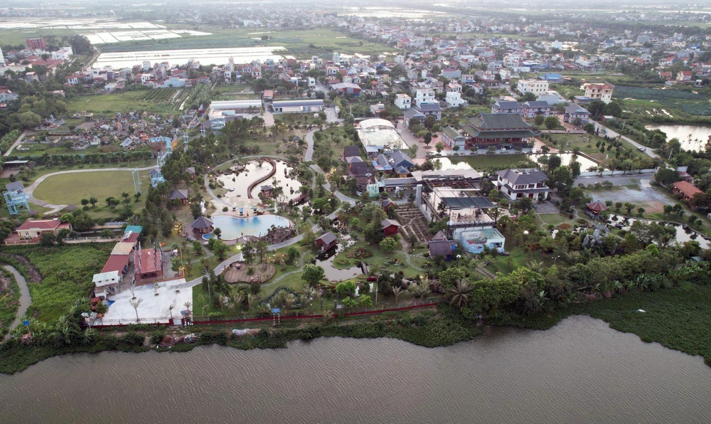 Khu trải nghiệm Big Sun hiện vẫn chưa được tháo dỡ theo đúng yêu cầu