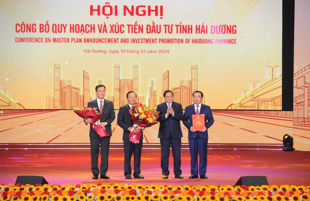 thu-tuong-pham-minh-chinh-hai-duong-can-uu-tien-bo-tri-nguon-luc-de-to-chuc-thuc-hien-dong-bo-hieu-qua-quy-hoach-2.jpg