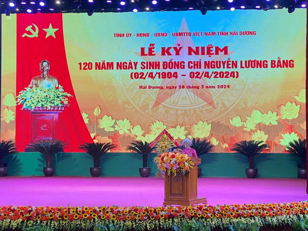 hai-duong-to-chuc-trong-the-ky-niem-120-nam-ngay-sinh-co-pho-chu-tich-nuoc-nguyen-luong-bang--7.jpg