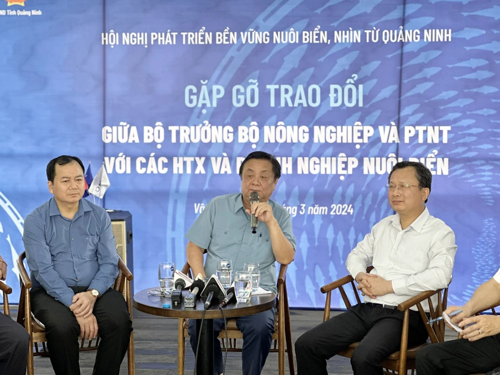 bo-truong-va-chu-tich-tinh-quang-ninh-gap-go-cac-htx-doanh-nghiep-nuoi-bien-6.jpg