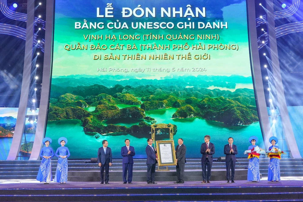 hai-phong-quang-ninh-cung-don-bang-di-san-unesco-tai-le-hoi-hoa-phuong-do-2024-4.jpg